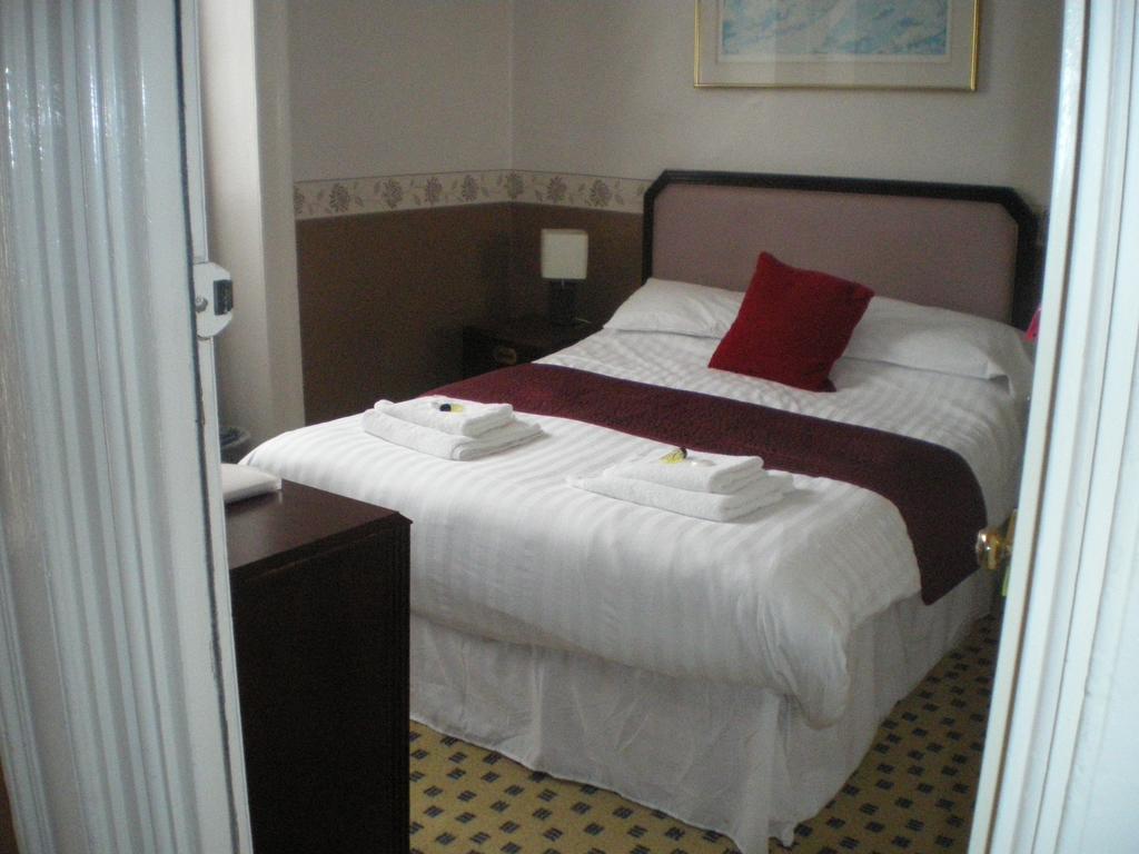 ولهلي Crown Hotel الغرفة الصورة