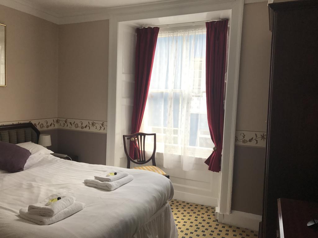 ولهلي Crown Hotel المظهر الخارجي الصورة