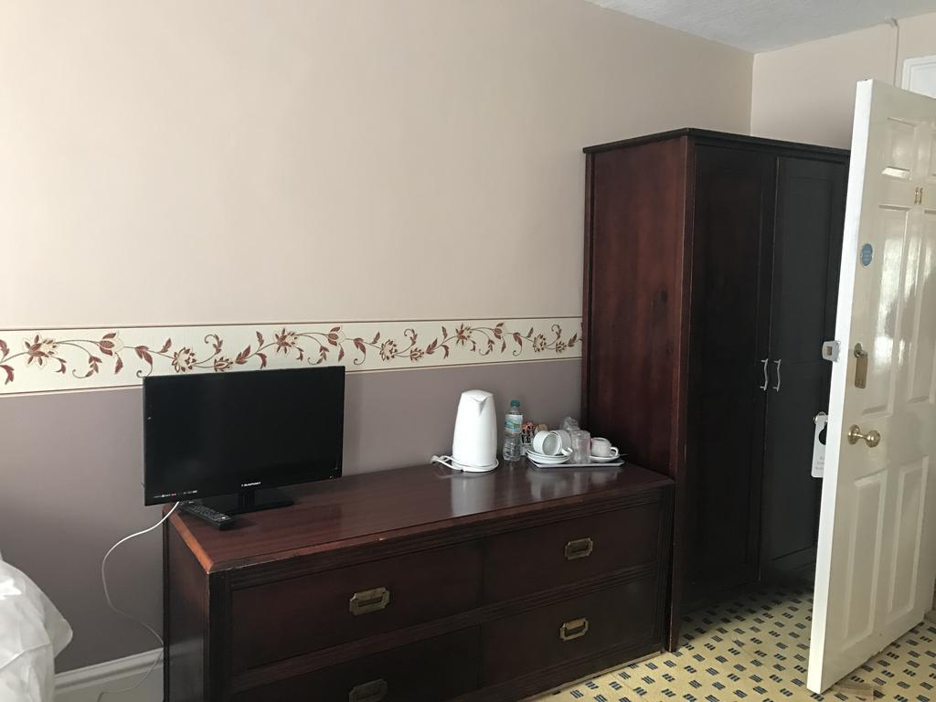 ولهلي Crown Hotel المظهر الخارجي الصورة