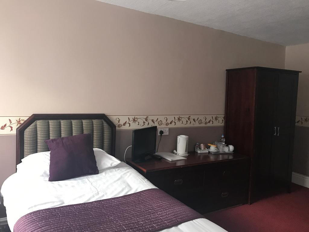 ولهلي Crown Hotel المظهر الخارجي الصورة