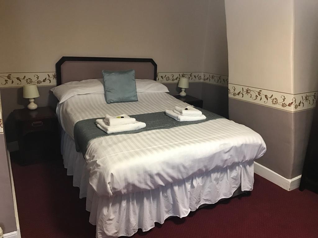 ولهلي Crown Hotel المظهر الخارجي الصورة