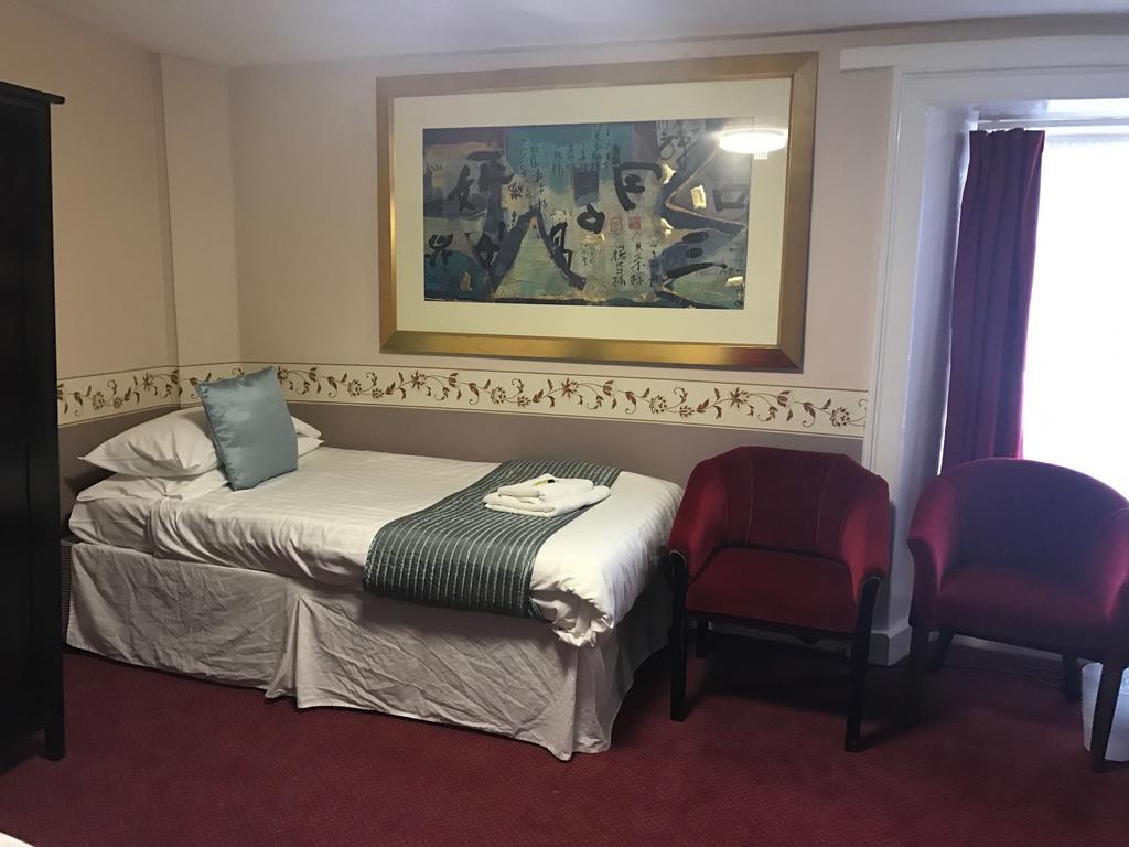 ولهلي Crown Hotel المظهر الخارجي الصورة