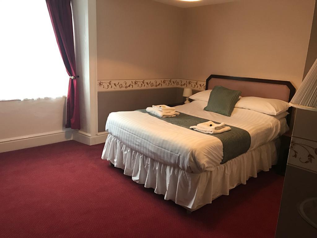 ولهلي Crown Hotel المظهر الخارجي الصورة
