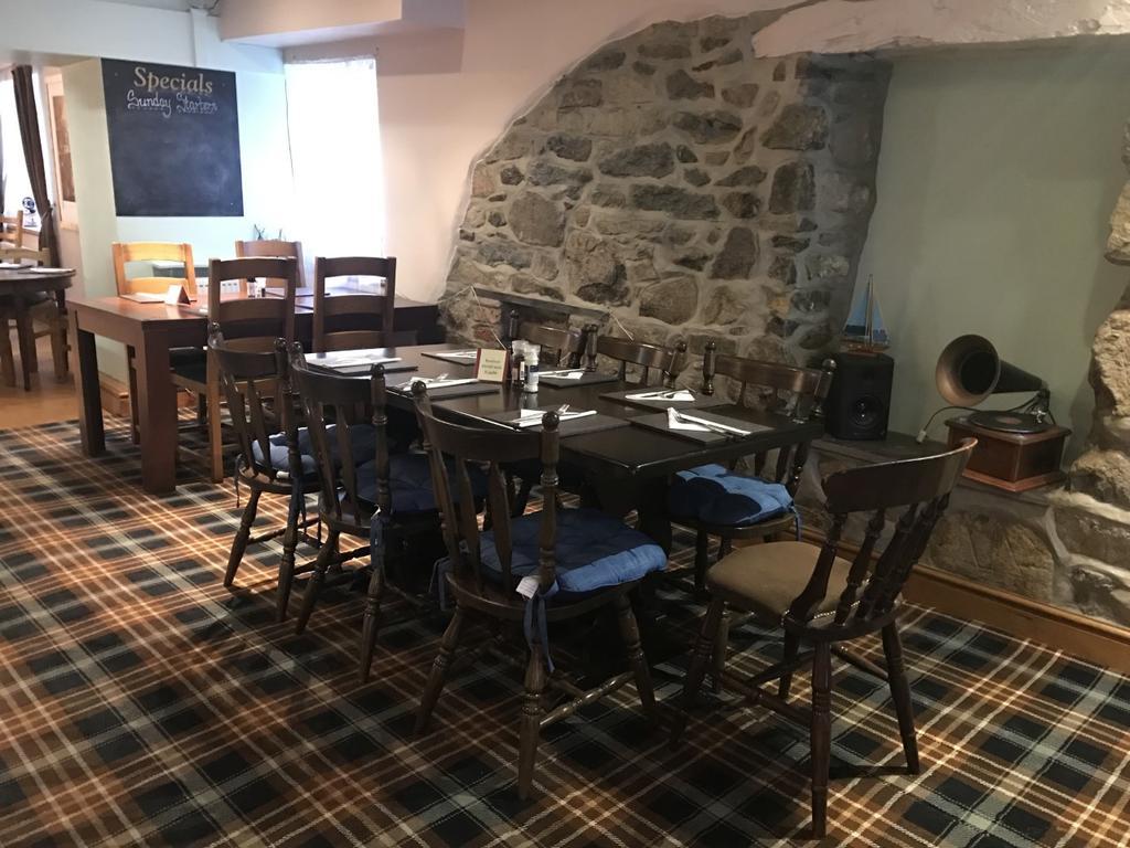 ولهلي Crown Hotel المظهر الخارجي الصورة